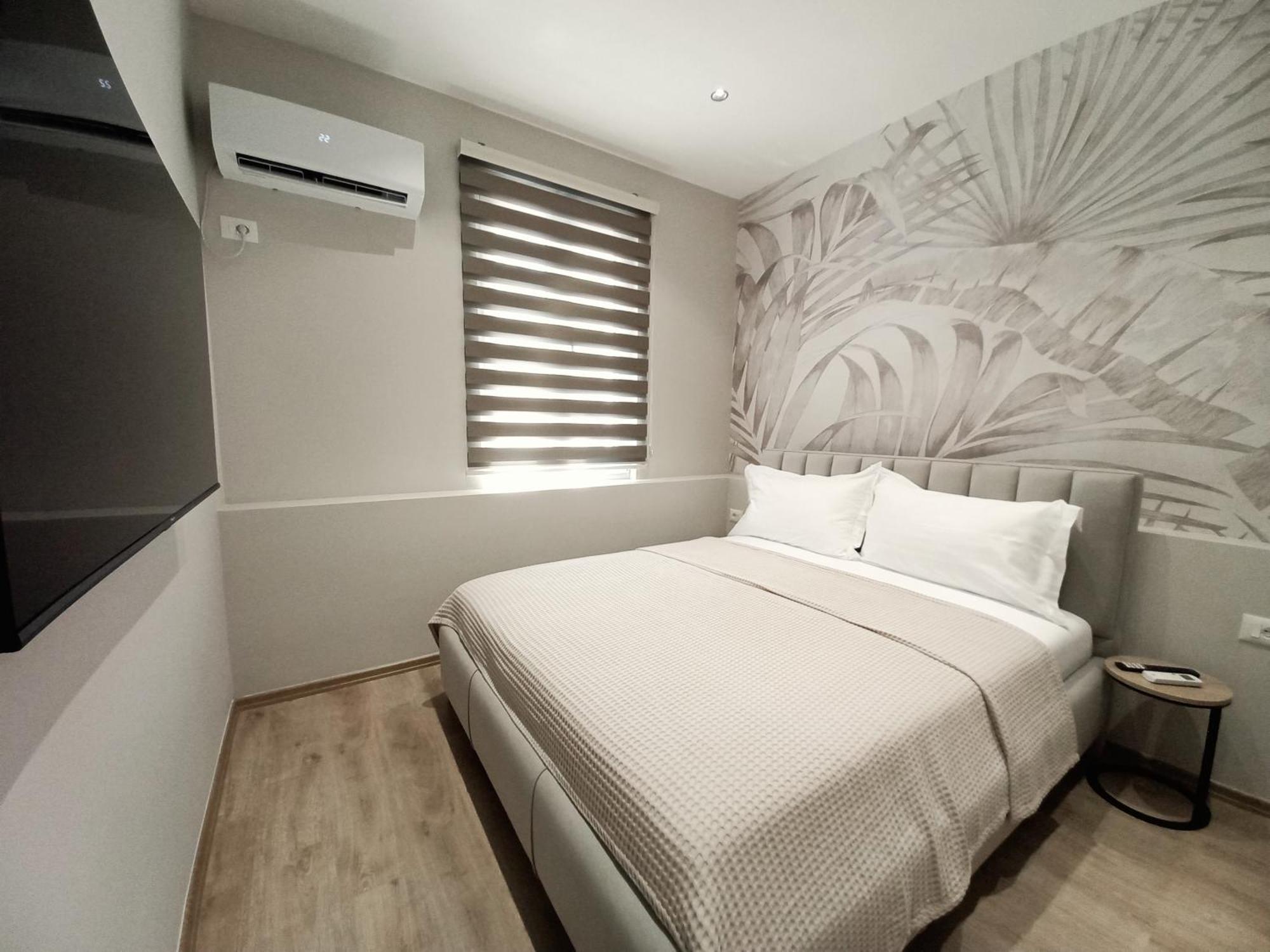 Goat Apartments Тирана Экстерьер фото